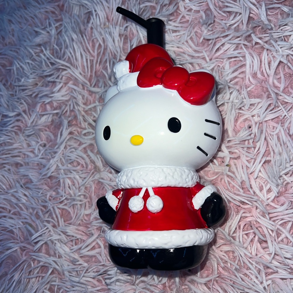 Hello Kitty Santa Soap Dispenser